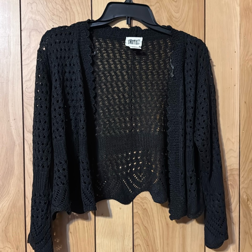 Sweet Kizz knit shrug bell sleeves great condition XL